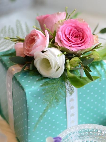 Lahjapaketin koriste